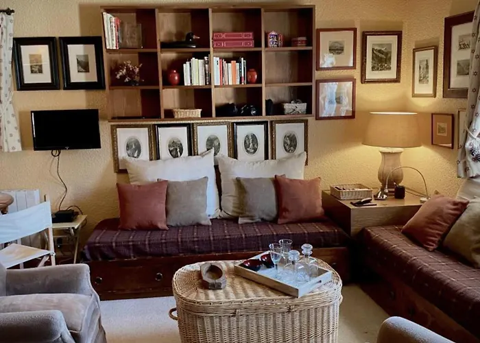 Cosy Apt For 4 In Courchevel
